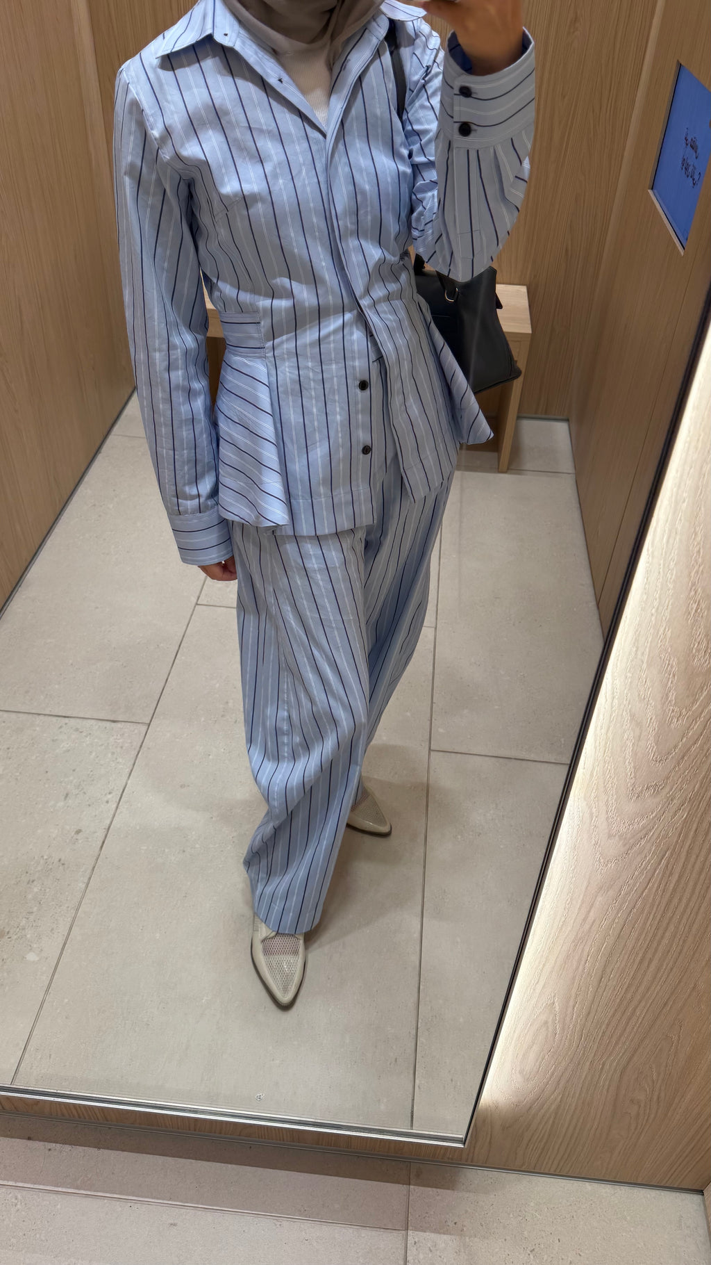 Striped set