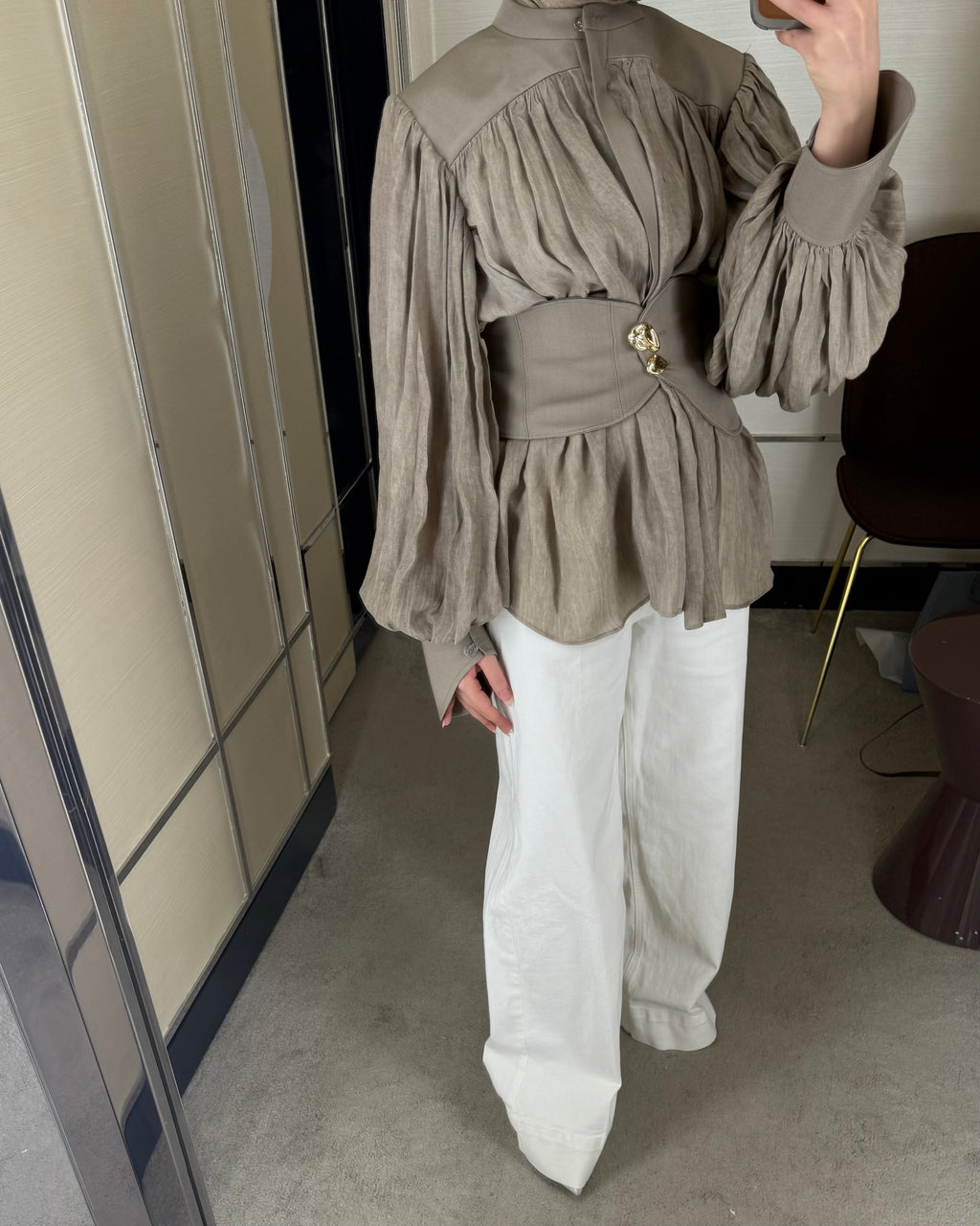 Puff sleeves shirt